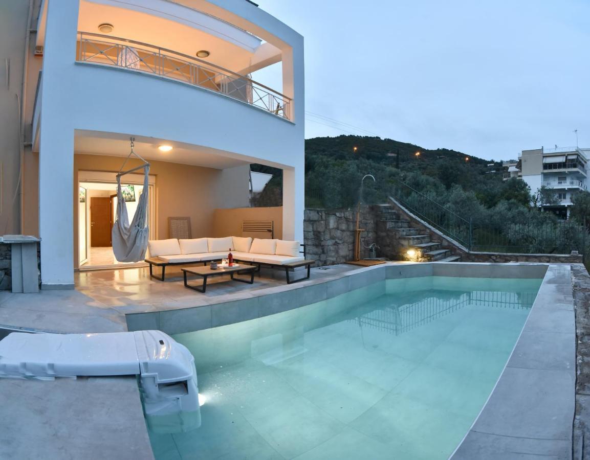 Sunrise Luxury Pool Villa *