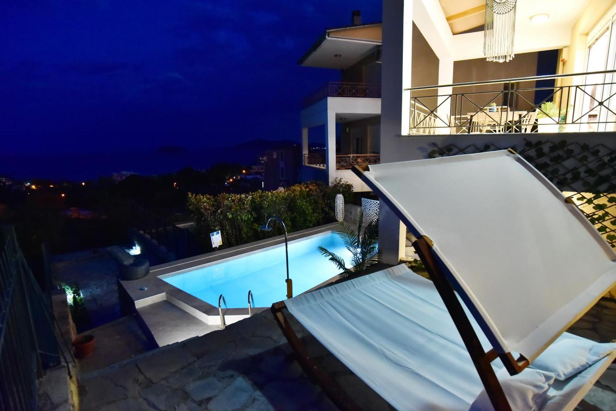 Sunrise Luxury Pool Villa *