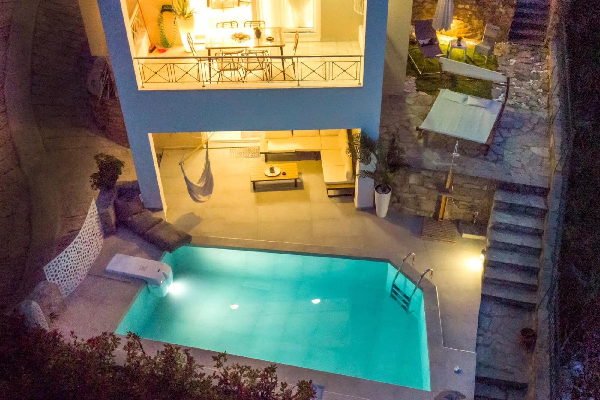 Sunrise Luxury Pool Villa Palaiontsiflikion