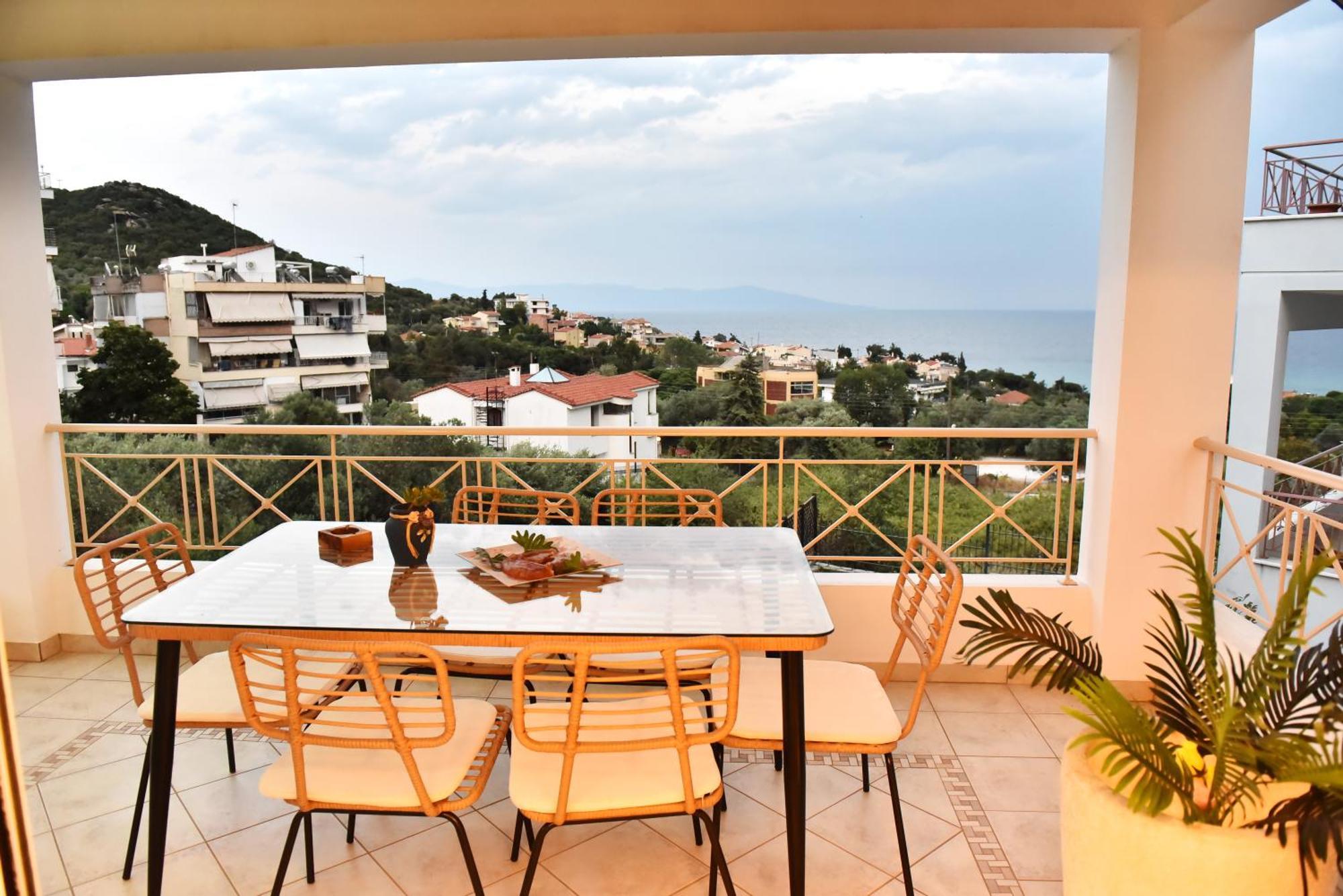 Sunrise Luxury Pool * Palaiontsiflikion