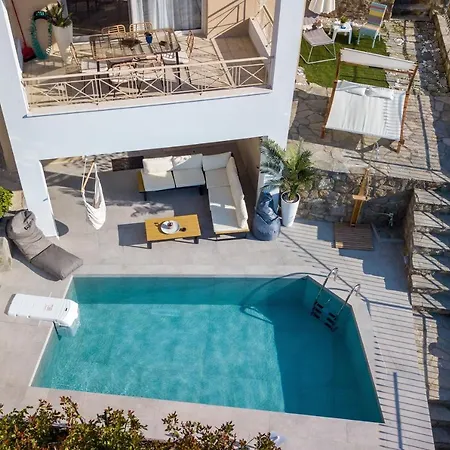Sunrise Luxury Pool Villa Palaiontsiflikion Exterior photo